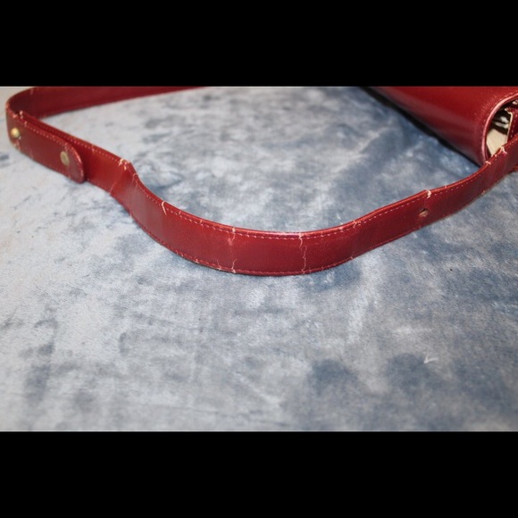 Red Leather Gucci Purse - Picture 7 of 9